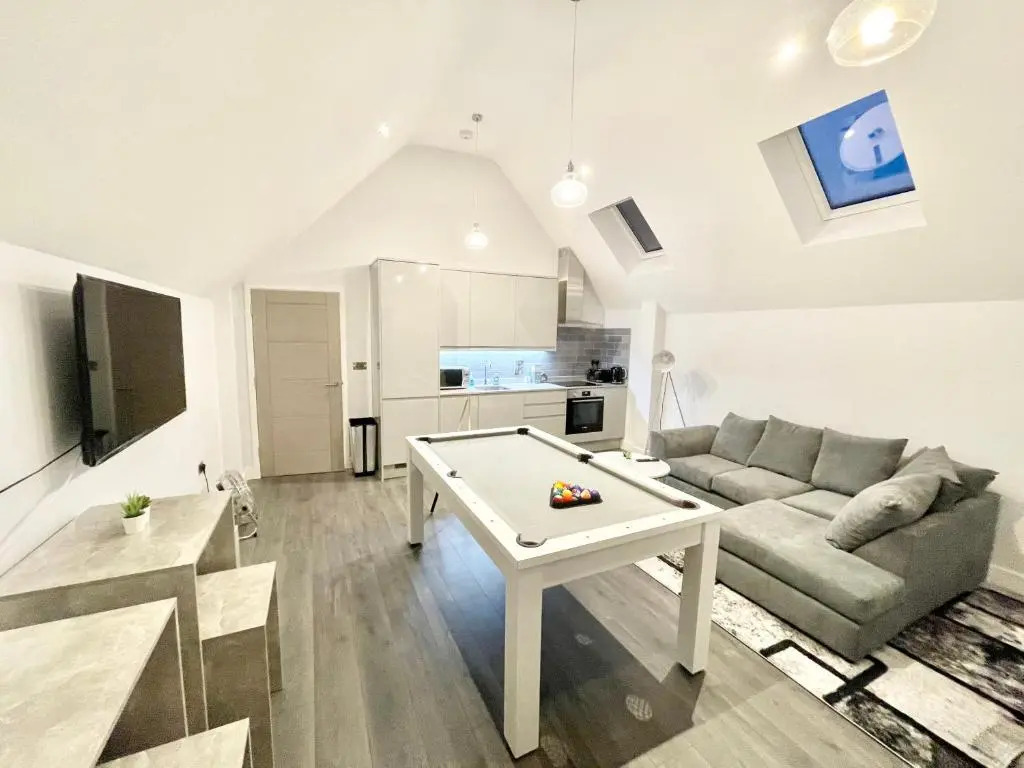 D  D Luxury Apartments