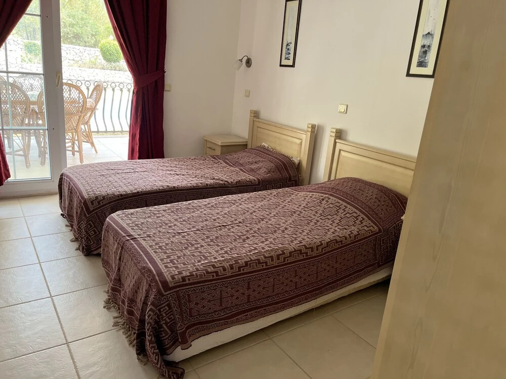 Stunning Spacious Poolside 2-bed Apt in Ovaçik