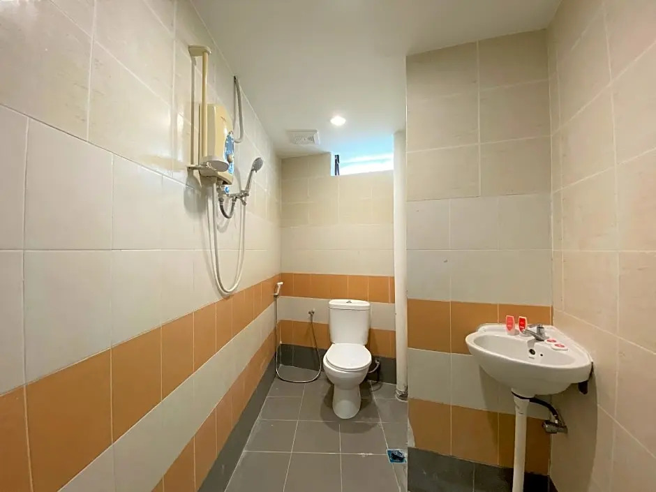 OYO 89540 B Hotel Penang