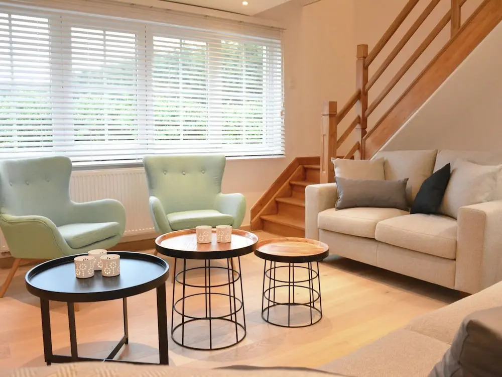 Superb Holiday Home With Garden in Serinchamps