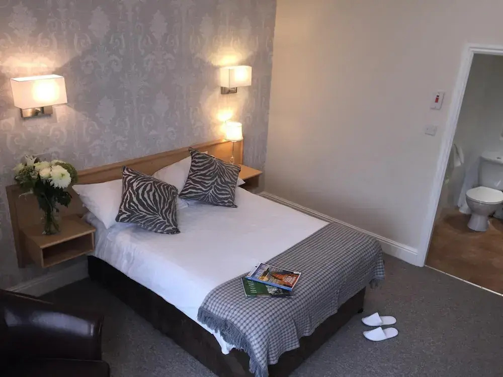 Westlynn Hotel & Apartments Free Parking Near Manchester Centre