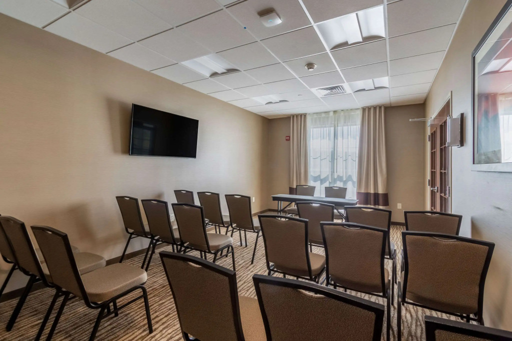 Comfort Inn & Suites - Harrisburg Airport - Hershey South