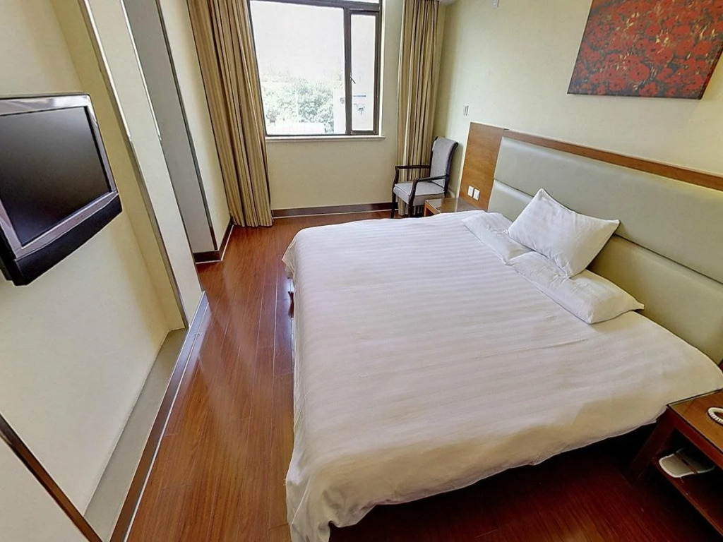 Hanting Express Hotel Shanghai Minsheng Road
