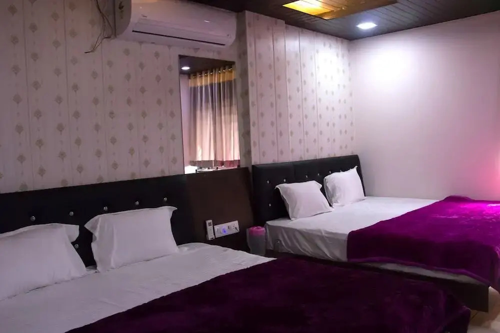 Hotel SHREE PALACE