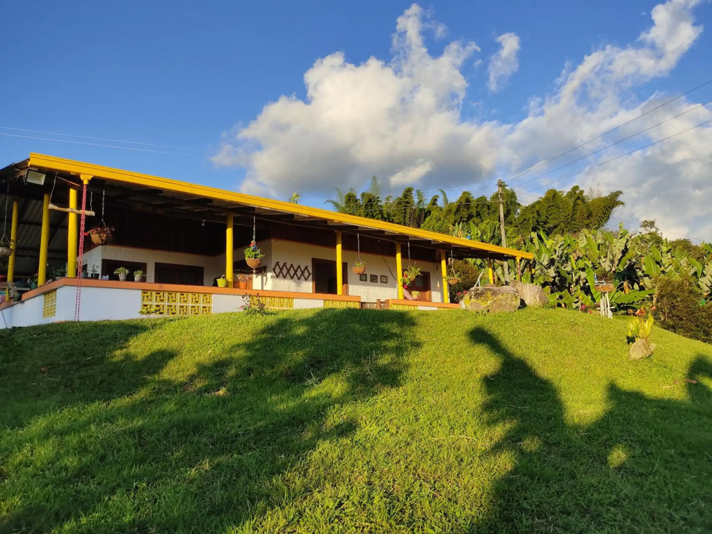Finca La Antigua. finca tradicional Cafetera