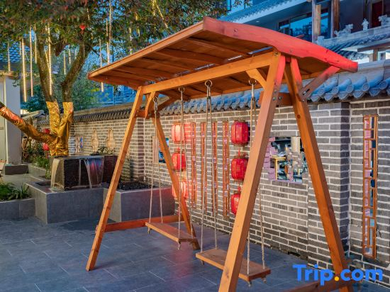 Mount Emei Jiuyue Homestay (Emeishan Scenic Area Zero Kilometer Branch)