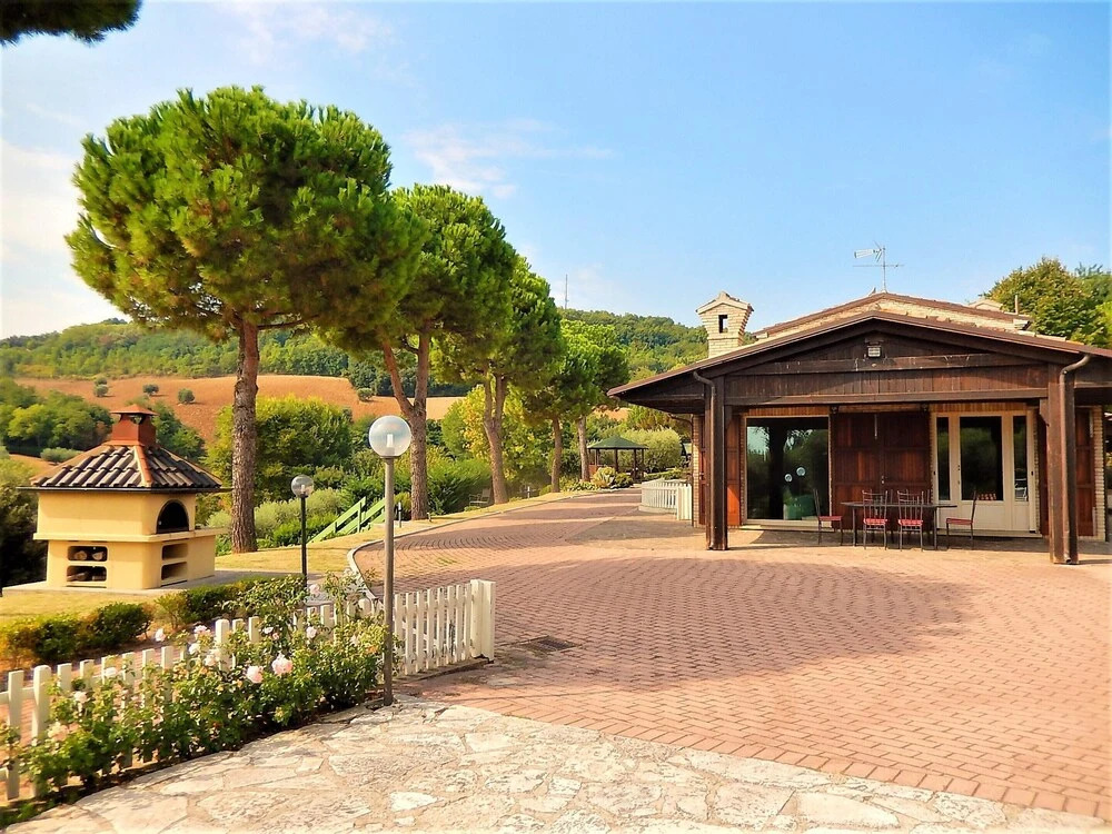 Villa Strada Comunale di Monte Giove