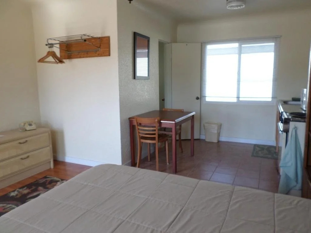 Fir Grove Motel