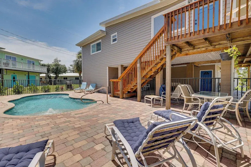 1 Mi to Fort Myers Beach Access! Chic Coastal Home