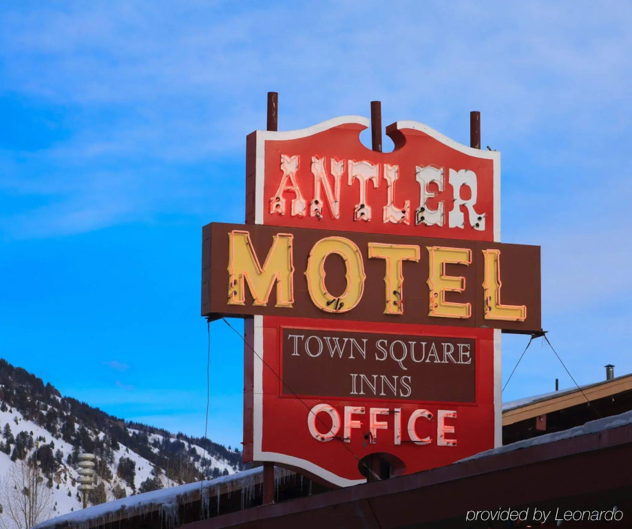 Antler Inn