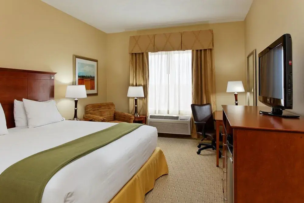 Holiday Inn Express Long Beach