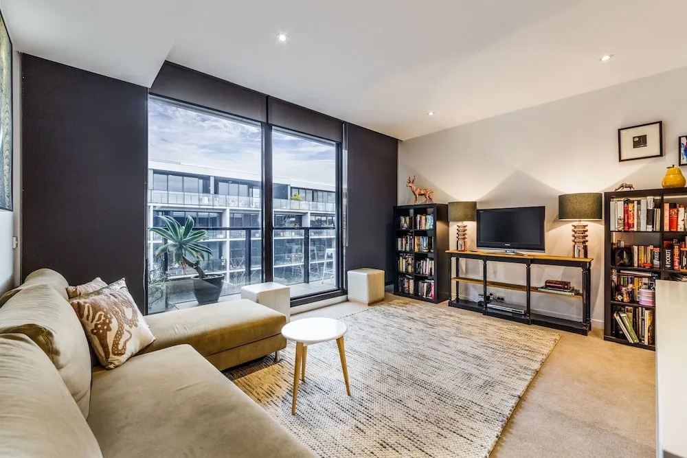 Elegant 1 bed 1 Bath Apartment, Free Parking