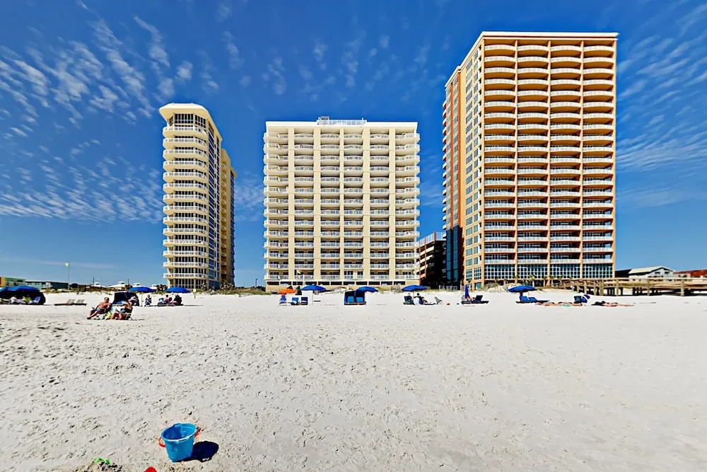 Beachfront 3br W/ Gulf-view Balcony 3 Bedroom Condo