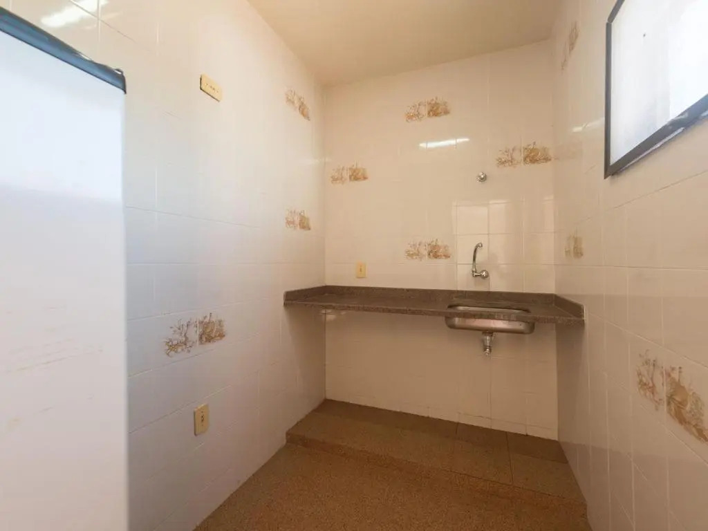Excelente cobertura duplex a 2 quadras da Praia do Forte com 4 quartos