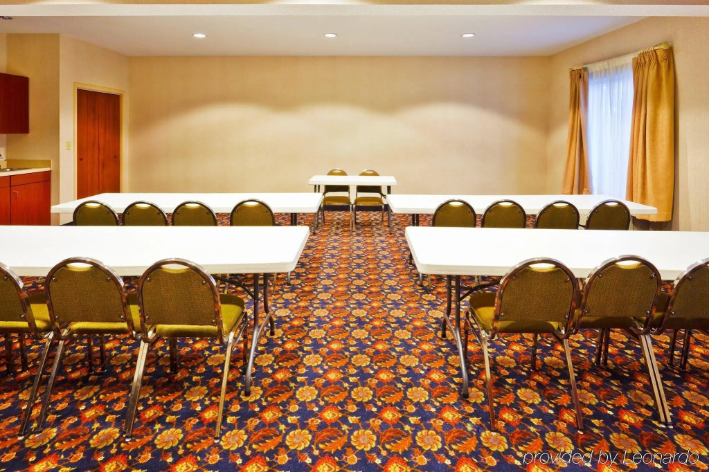 Holiday Inn Express & Suites Chattanooga - East Ridge by IHG