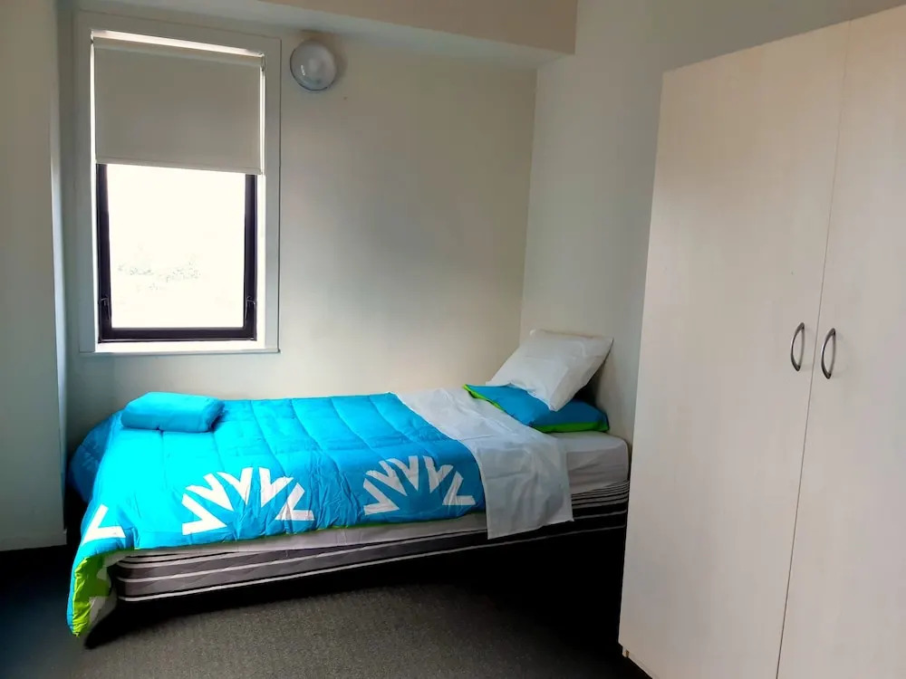 Campus Summer Stays - Wellesley Apartment