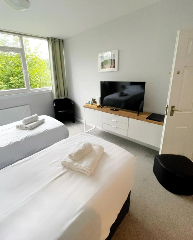 Kings Knoll Hotel
