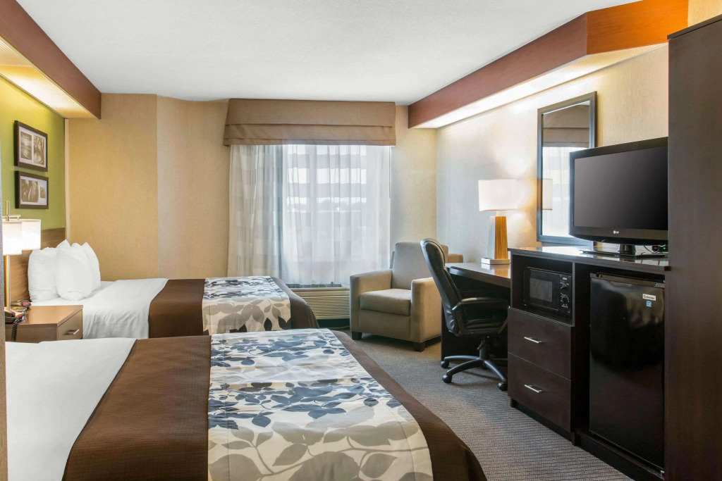 Sleep Inn & Suites Oregon - Toledo