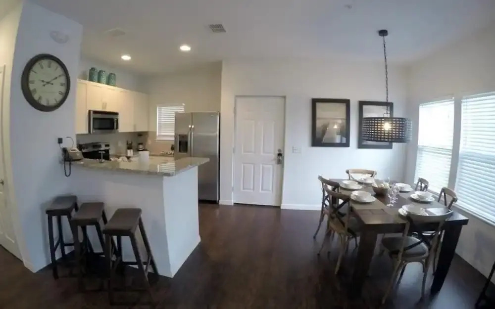 December Special Lucaya 4 Bed 3 Bath Id:236904