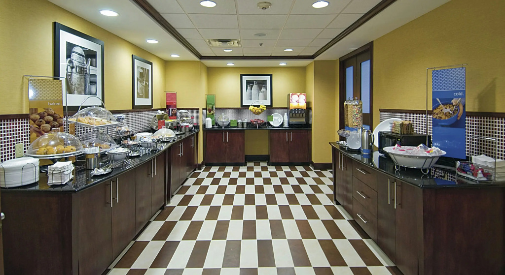 Hampton Inn & Suites Millington