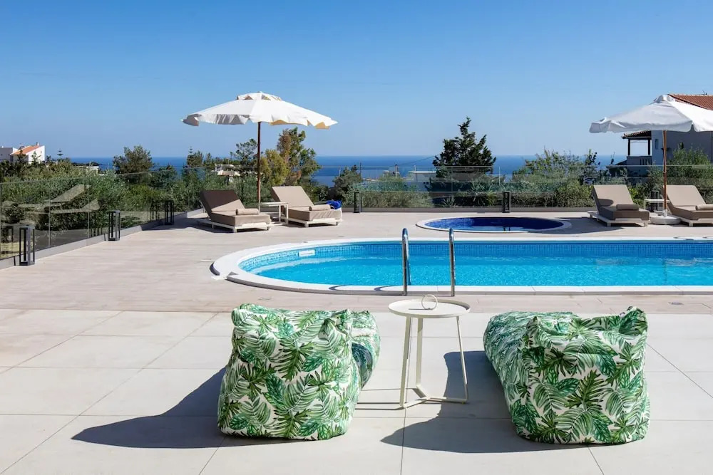 Villa Natura - With Private Heated Pool