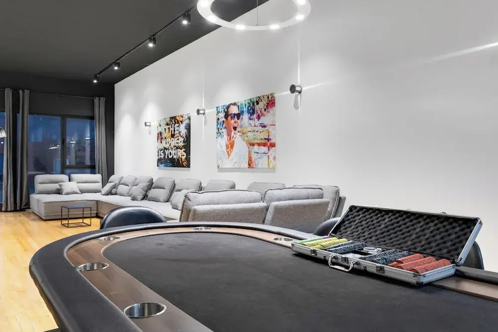 LiV MTL Plaza Grand Luxe Penthouse Near Downtown Montreal