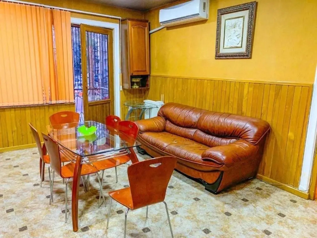 Tbilisi Suite In Queen Ketevan Avenue