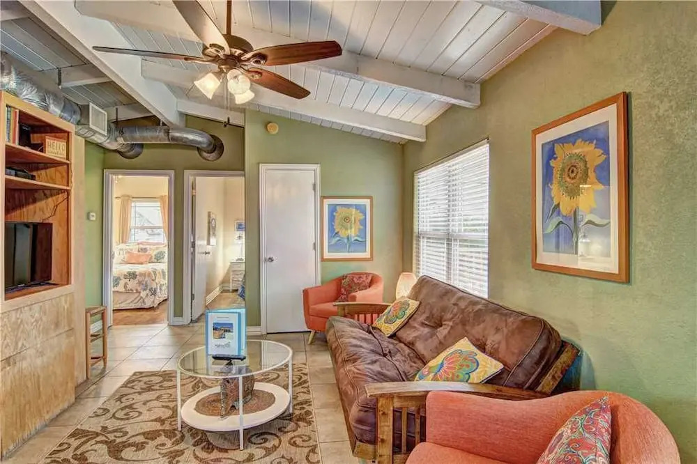 A Lil Nauti 2 Bedrooms 1 Bathroom Home