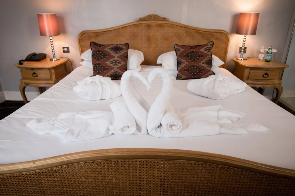 The Saracens Head Hotel