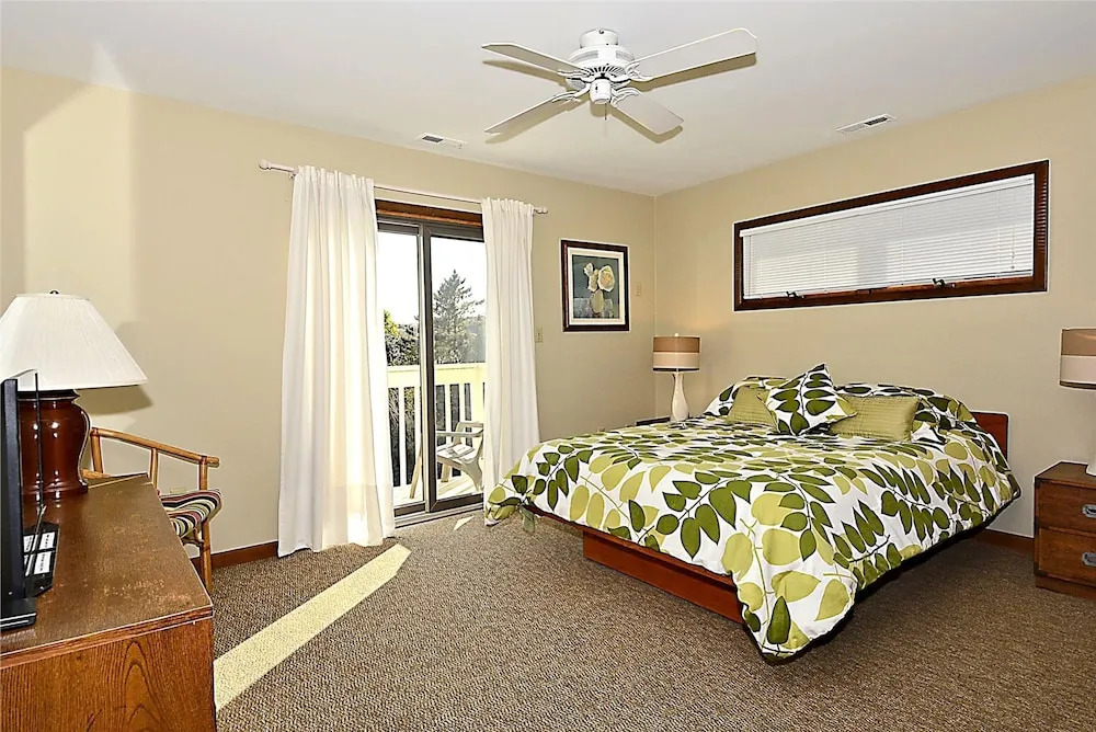 1 Ocean Dr. North Shores by Long & Foster