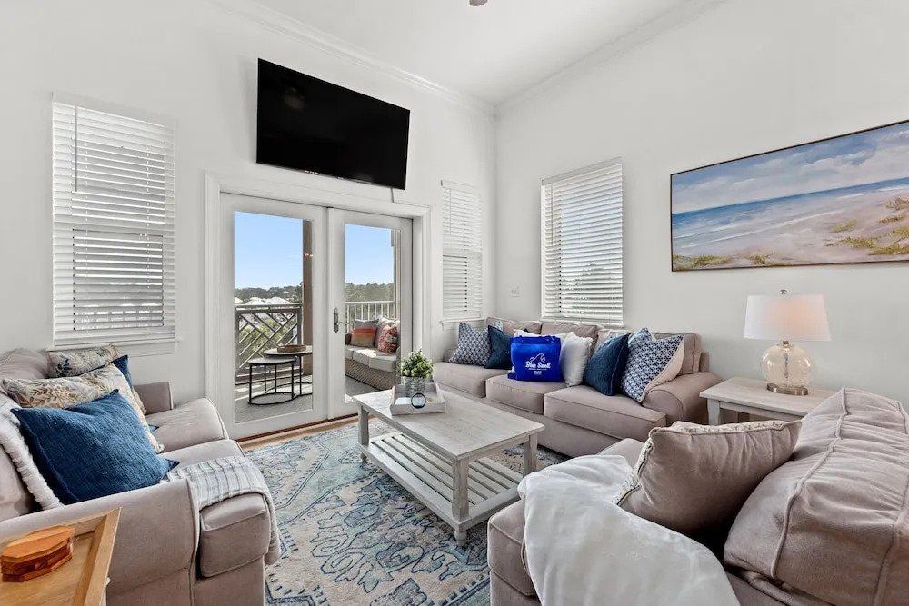 Remarkably Updated 3/2 in Seagrove Highlands - Gulf Views Sleeps 9