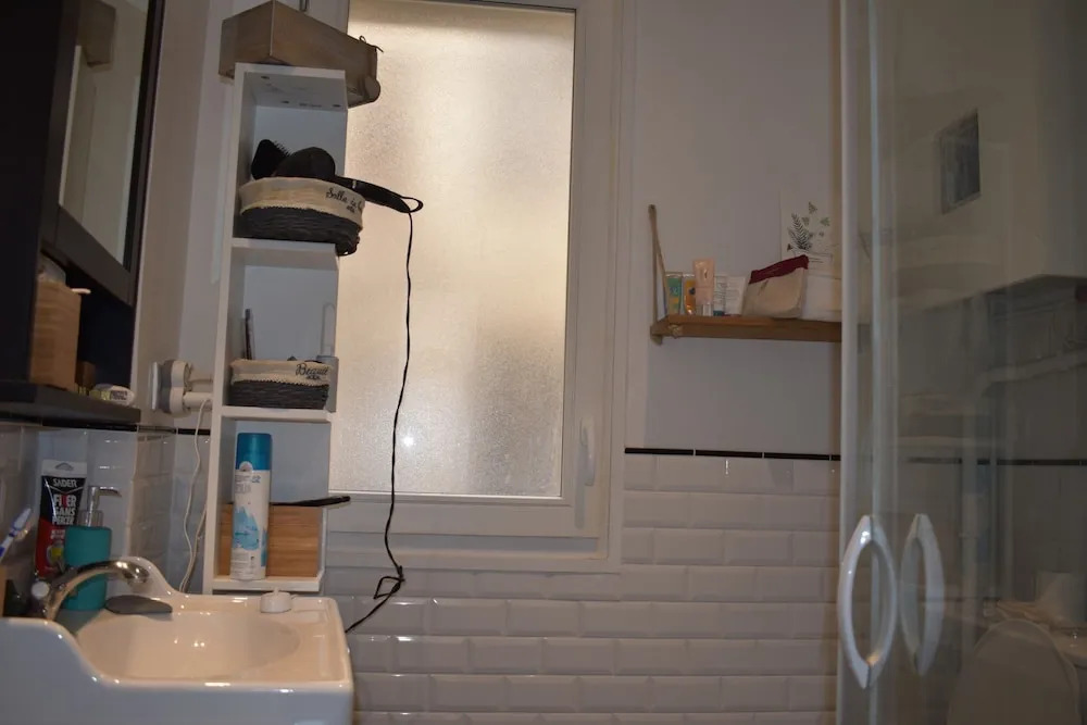 1 Bedroom in Bonne Nouvelle