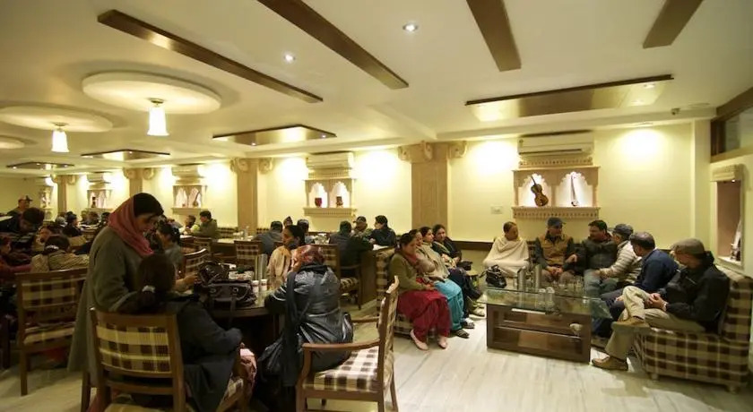 Hotel Amba Inn