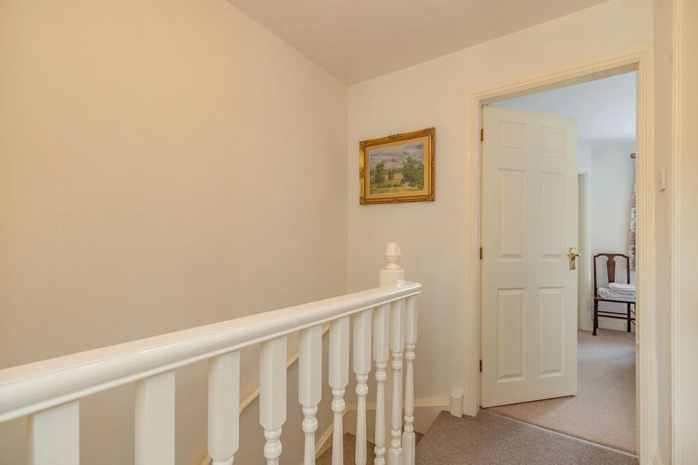 4 Aldelyme Court