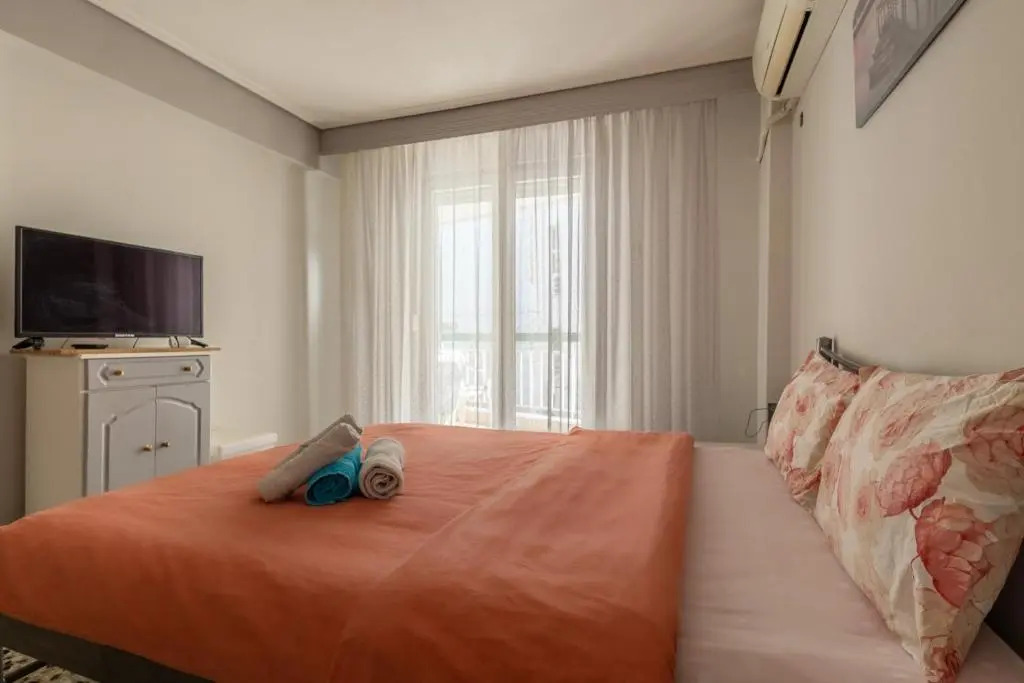 larissa Central Studio