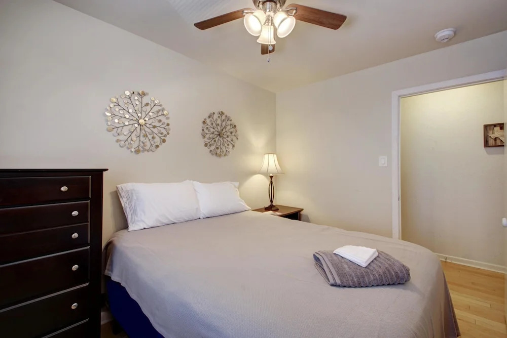 AustinStays 4 Bedroom Downtown Suite