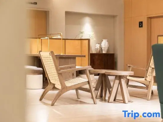 Atour Hotel Lhasa the Potala Palace Plaza Beijing Middle Road