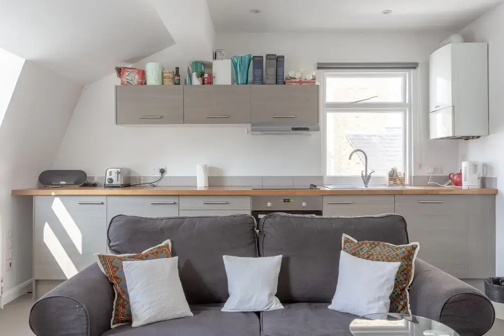 Bright & Airy 1 Bedroom Apartment in Central London