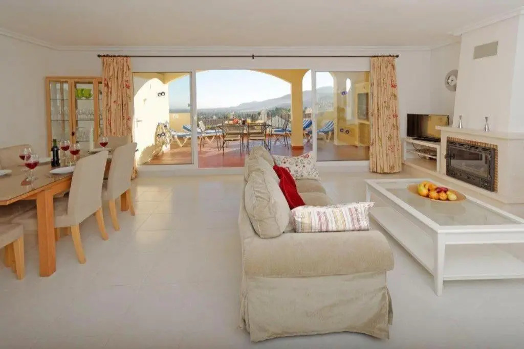 Los Olivos 68