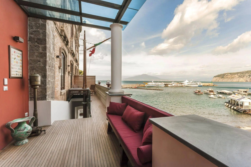 Yacht Club Capo Cervo Suites B&B