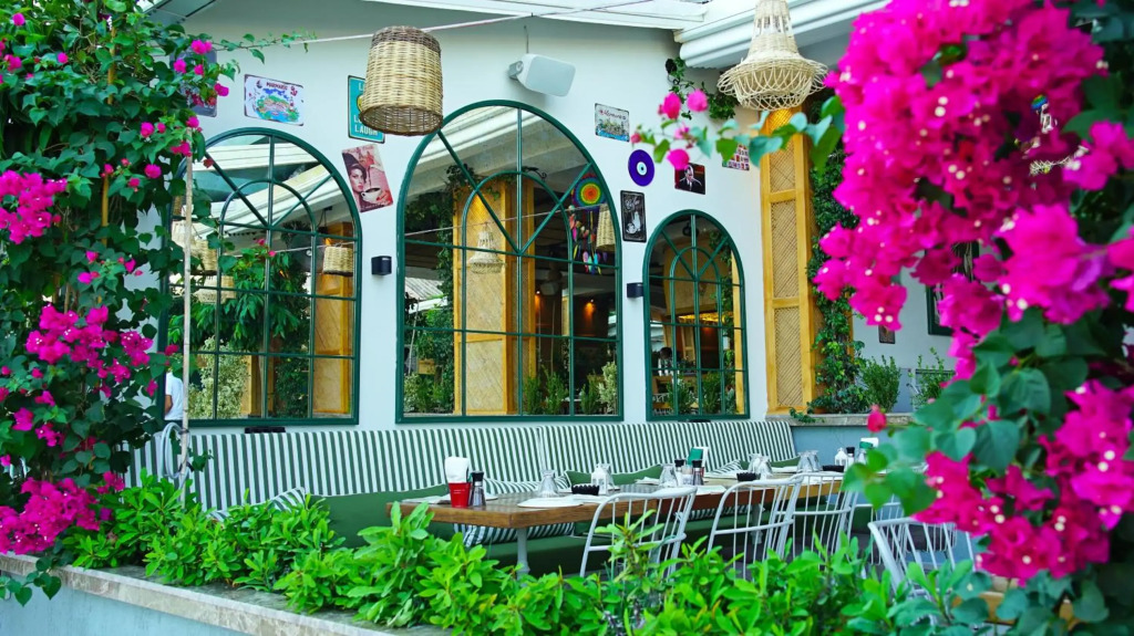 Yeshill Beach Hotel