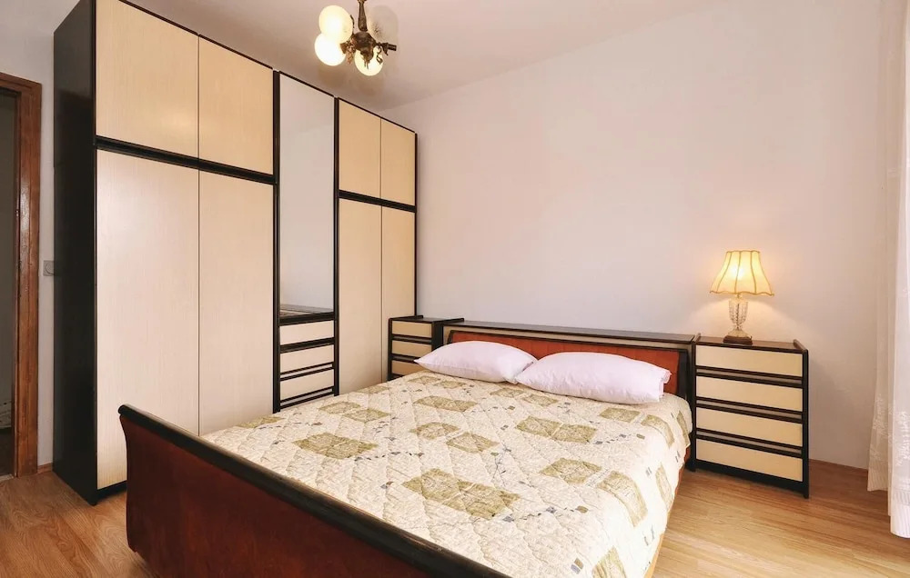 Nice Home in Zadar With Wifi and 2 Bedrooms