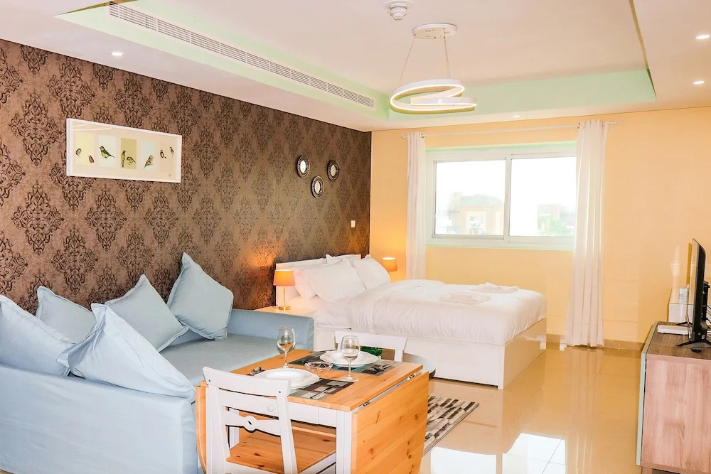 Studio Apartment in Hercules Tower