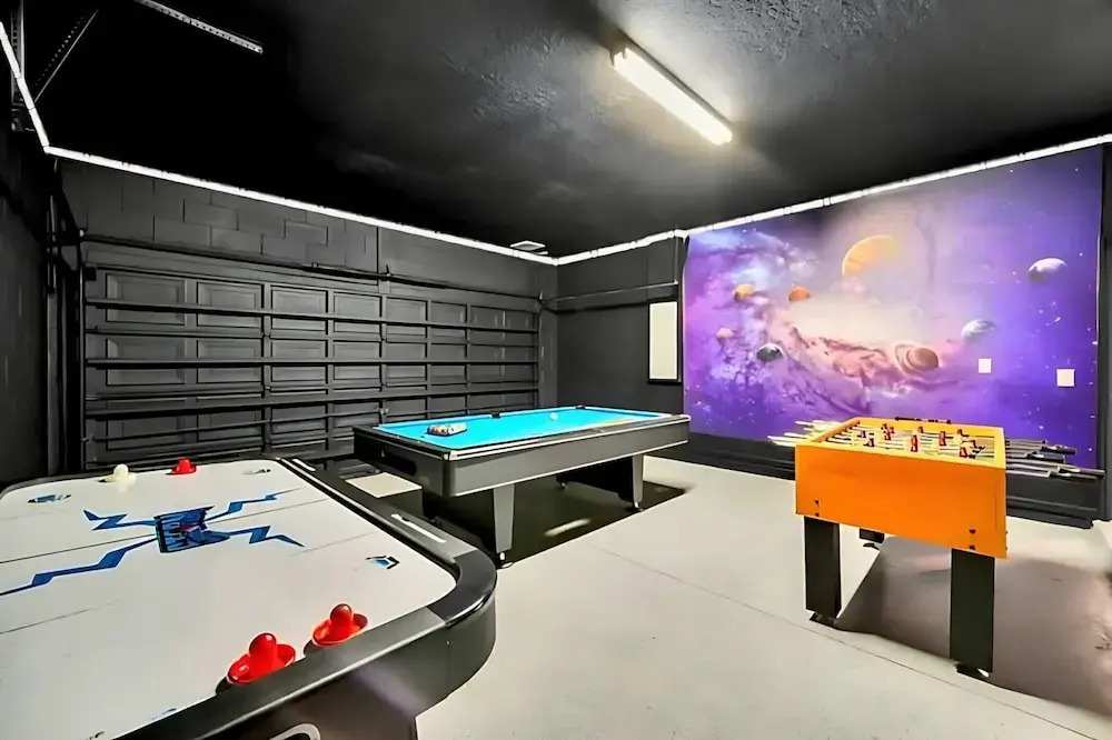 Bella Vida House With Pool and Games - Near Disney!