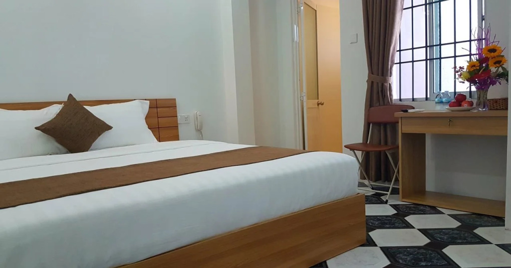 Alan Hostel