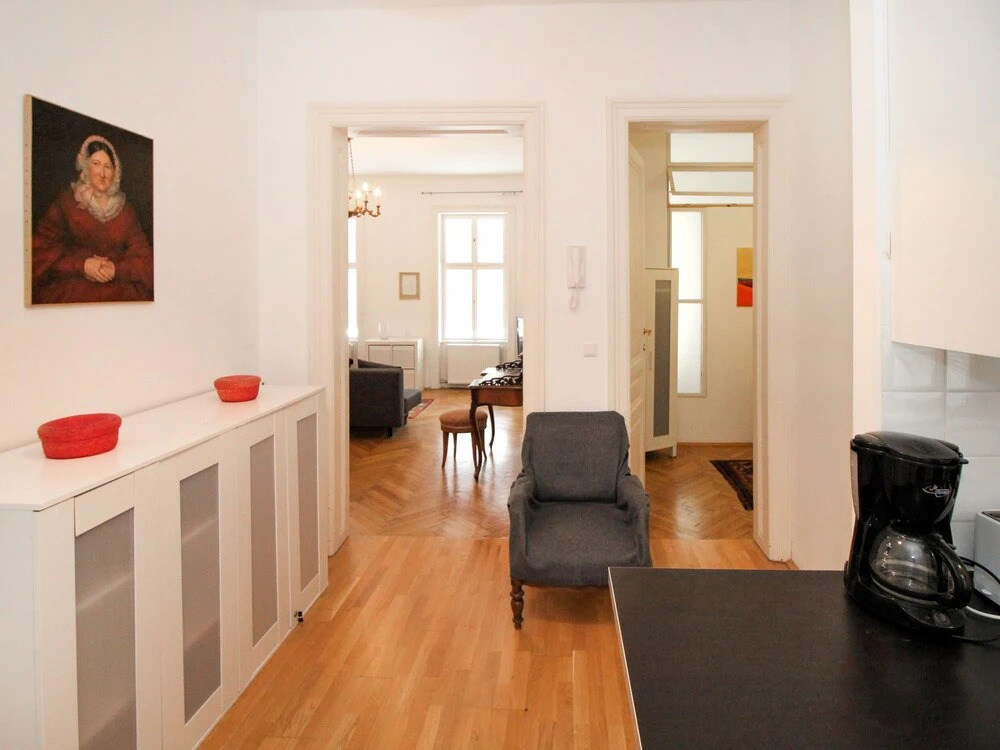 Wieden Wien in Wien With 2 Bedrooms and 1 5 Bathrooms