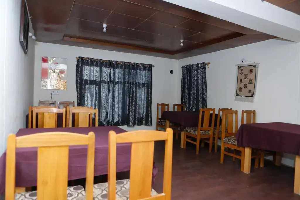 OYO 14402 Himalayan Villa