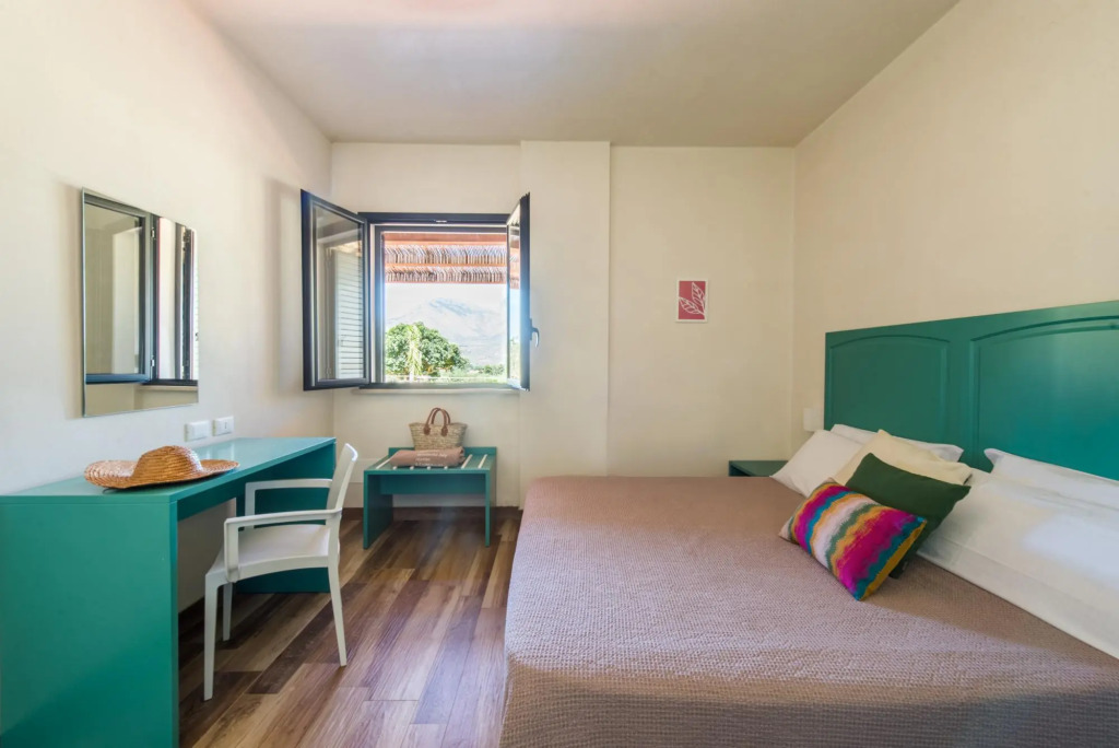 L Ulivo Blu - One-bedroom With Sea View by Wonderful Italy