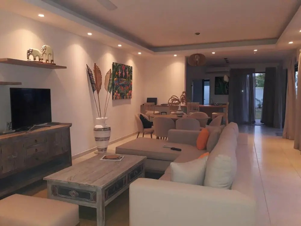 Elegant Villa in Pereybere, Grand Baie + Pool