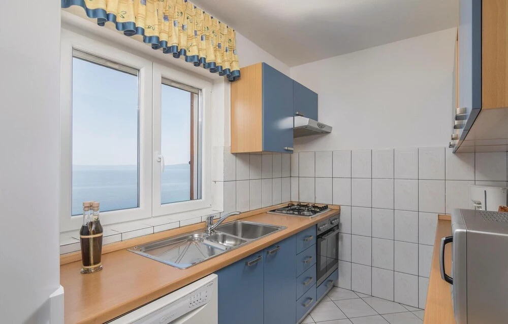 Beautiful Home in Labin With Wifi and 2 Bedrooms